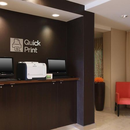 Courtyard By Marriott Salinas Monterey Hotel Екстериор снимка