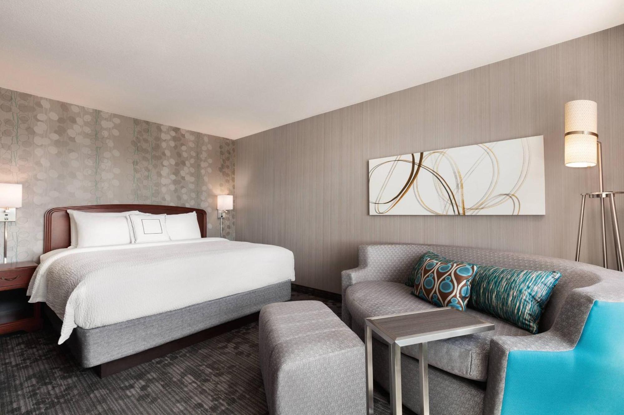 Courtyard By Marriott Salinas Monterey Hotel Екстериор снимка