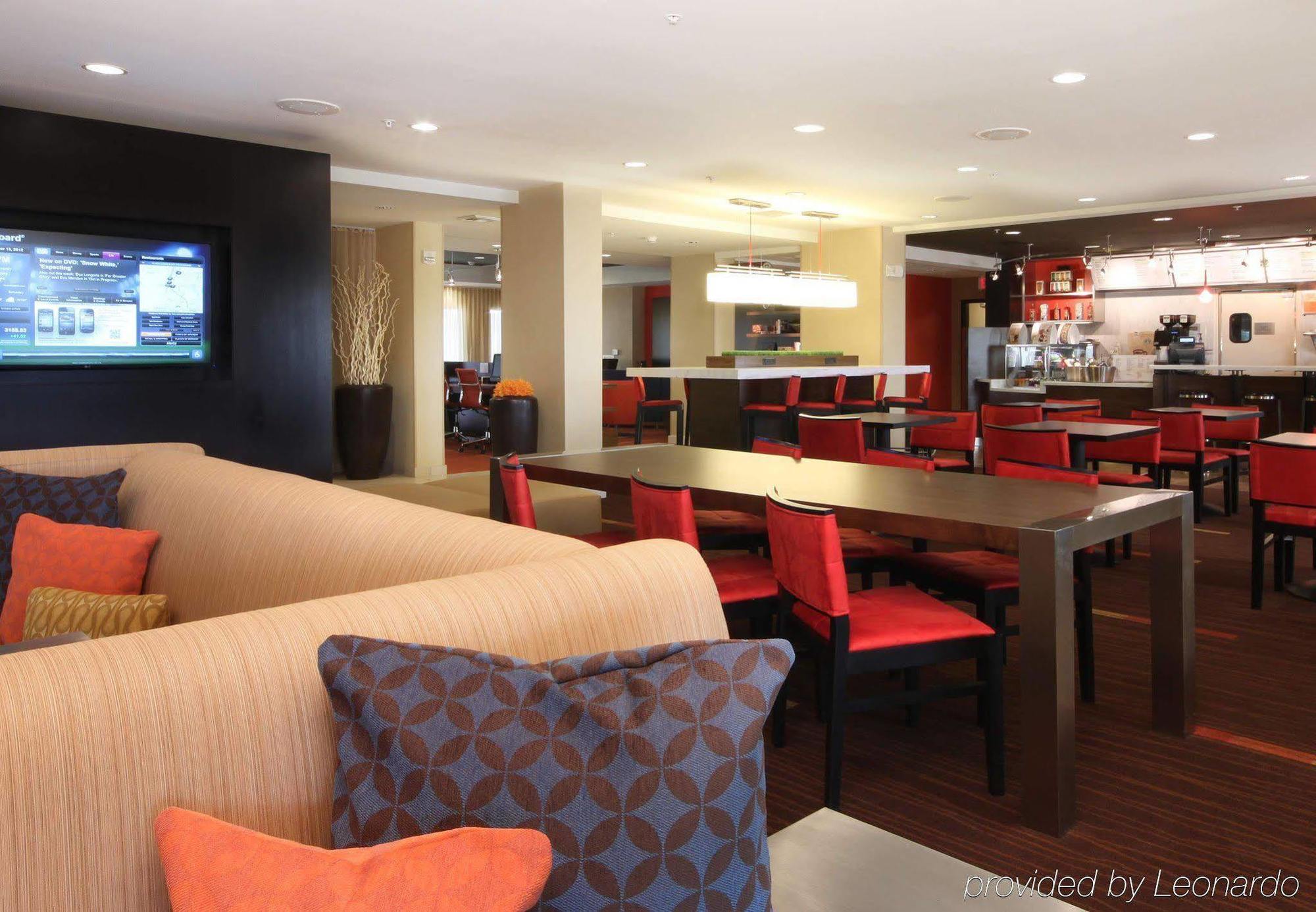Courtyard By Marriott Salinas Monterey Hotel Екстериор снимка
