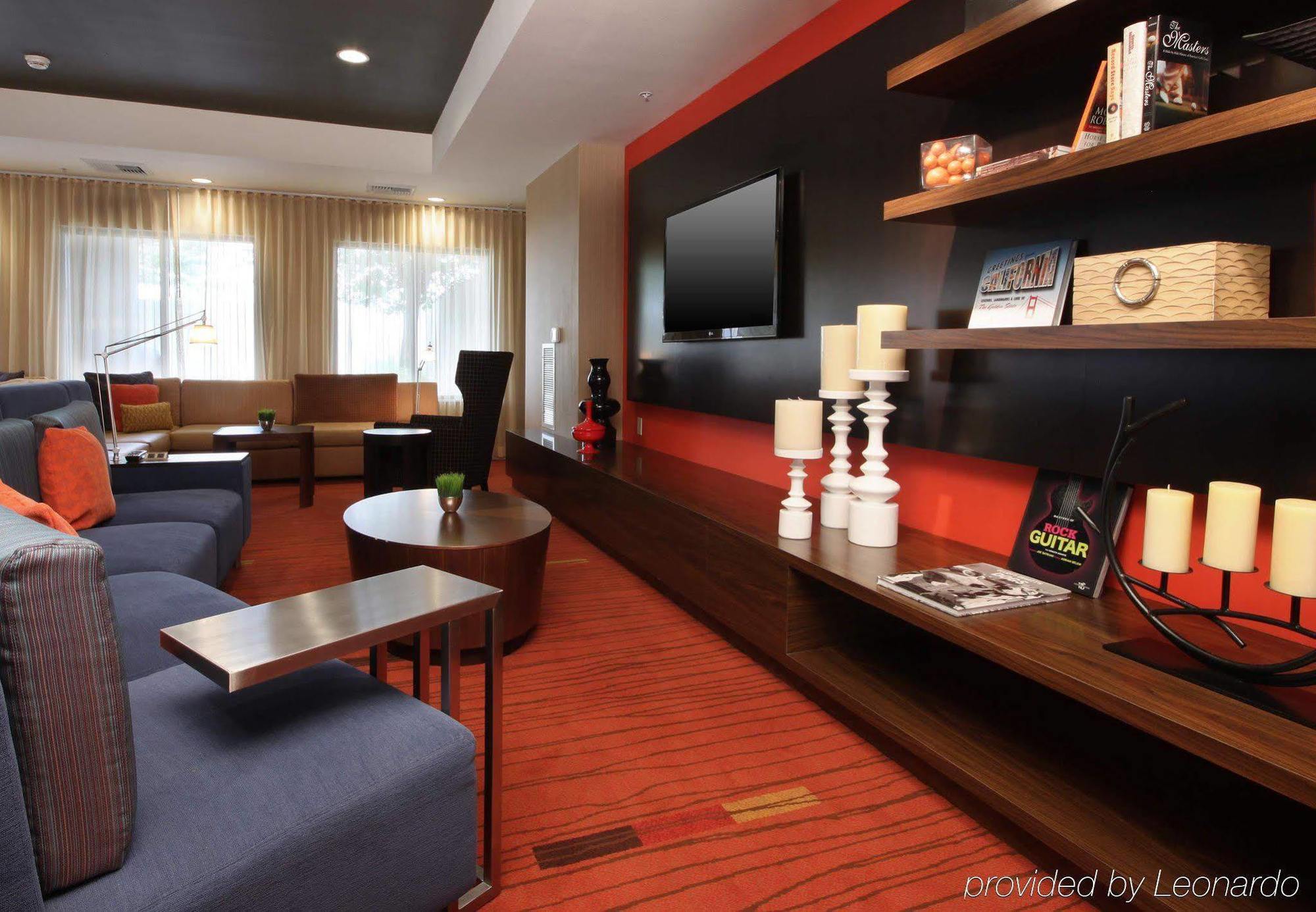 Courtyard By Marriott Salinas Monterey Hotel Екстериор снимка
